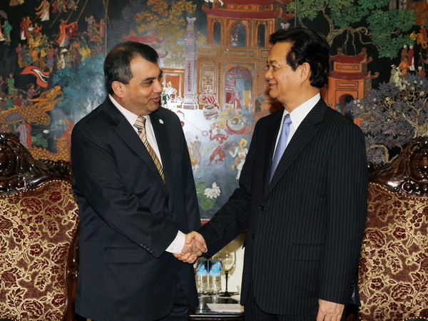 Thủ tướng Nguyễn Tấn Dũng tiếp Chủ tịch Liên minh Nghị viện Thế giới ảnh 1