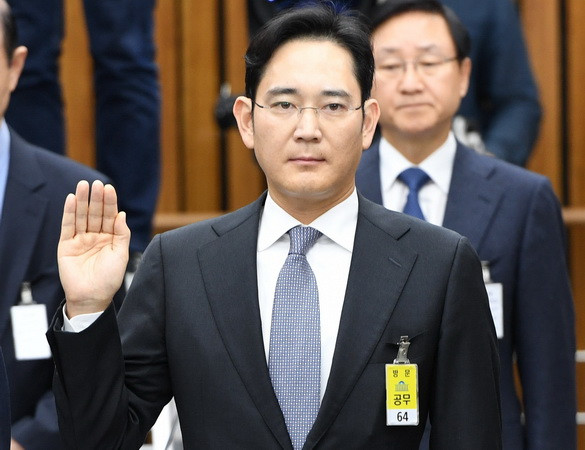 Lãnh đạo Samsung khai nhận Tổng thống "ép" góp tiền cho bà Choi ảnh 1