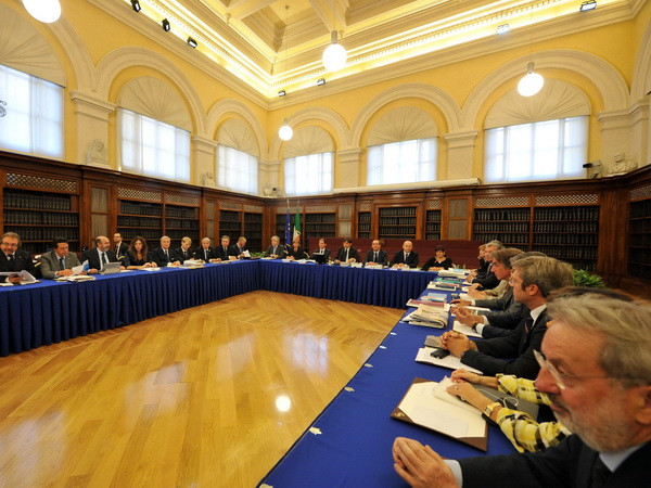 Italy thông qua điều khoản tước quyền lập pháp của Thượng viện ảnh 1