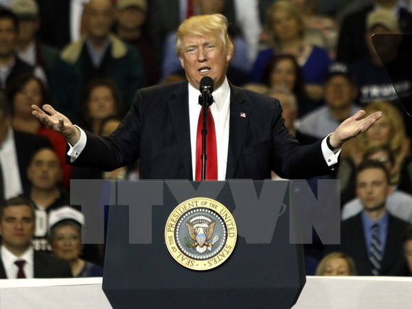 Ông Trump hối thúc nghị sỹ Cộng hòa thông qua dự luật thay Obamacare ảnh 1