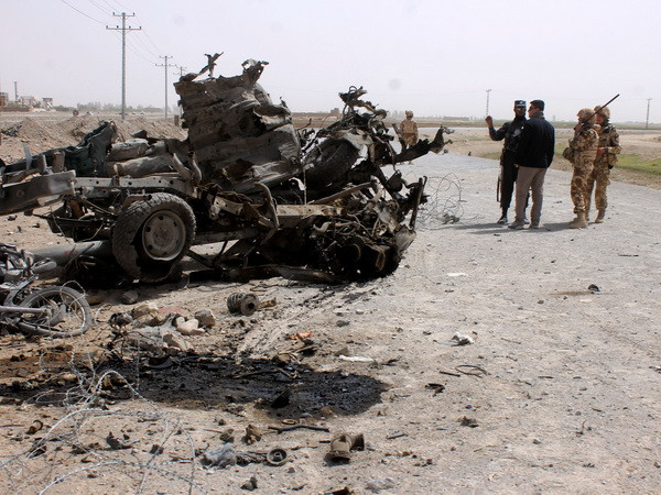 Afghanistan: Đánh bom liều chết làm hơn 60 người thương vong ảnh 1