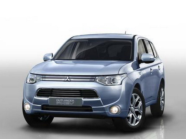 Outlander plug-in hybrid mới có giá khởi điểm 28.249 bảng ảnh 1