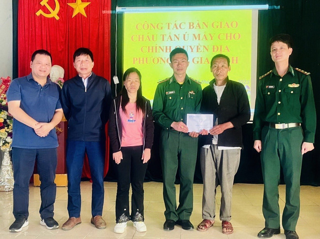 Lai Châu: Tiếp nhận, bàn giao một nạn nhân bị lừa bán qua biên giới ảnh 1