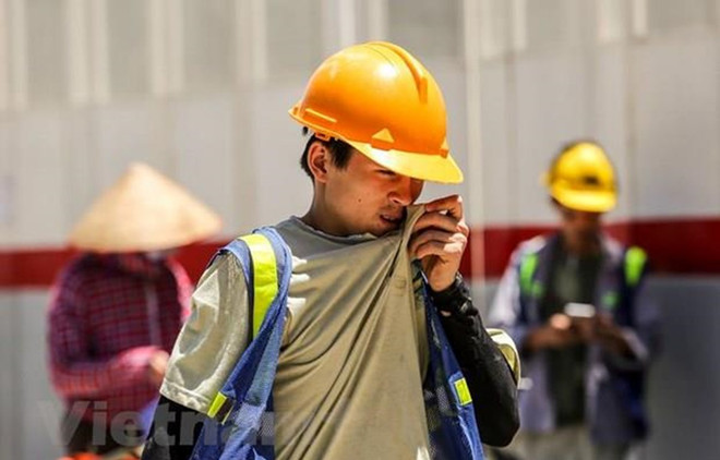 Các khu vực đều nắng nóng, có nơi gay gắt với nhiệt độ trên 39 độ C ảnh 1