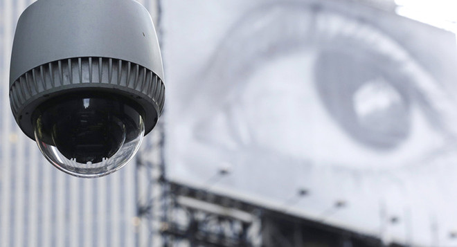 (Nguồn: Sputnik) Lục quân Mỹ tháo gỡ hệ thống camera giám sát có nguồn gốc Trung Quốc ảnh 1