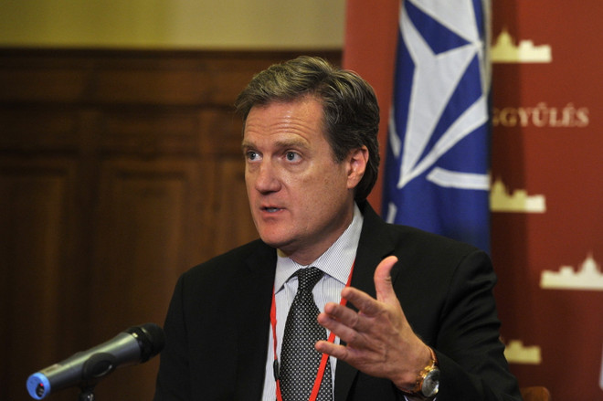 NATO kêu gọi bảo đảm an ninh cho các nước thành viên gần Nga ảnh 1