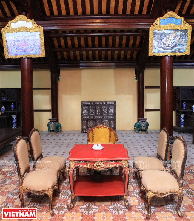 Chiêm ngưỡng chiếc xe cổ tinh xảo của Hoàng Thái Hậu Từ Minh ảnh 12