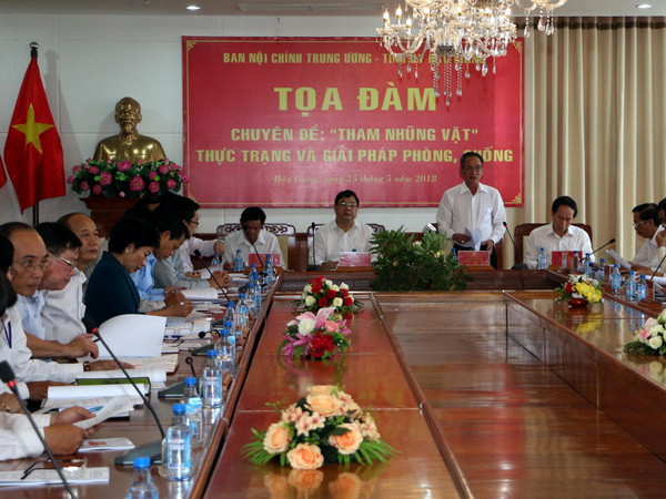 Quang cảnh tọa đàm. (Ảnh: Duy Khương/TTXVN) Ban Nội chính: Chưa có khái niệm chính thống về nạn tham nhũng vặt ảnh 1