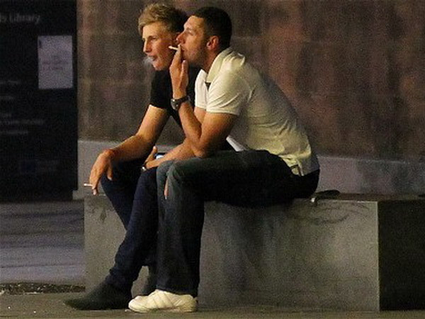 Tỷ lệ người hút thuốc lá ở Anh giảm xuống mức thấp kỷ lục ảnh 1