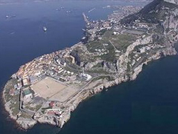 Anh và Tây Ban Nha đã đạt được thỏa thuận về Gibraltar ảnh 1