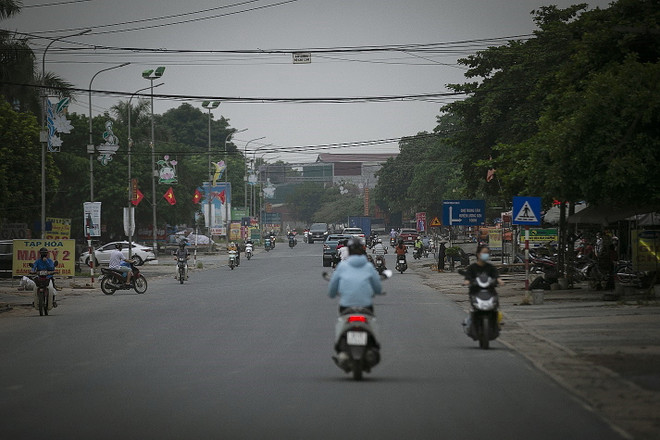 Hòa Bình, Ninh Bình áp dụng phòng chống dịch theo diễn biến mới ảnh 1