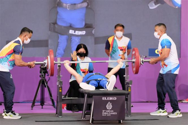 ASEAN Para Games 2022: Việt Nam đón “mưa vàng” ngày ra quân đầu tiên ảnh 1