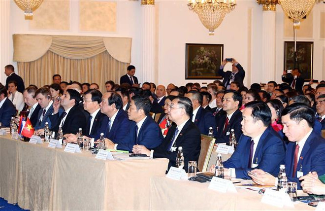 Các đại biểu Việt Nam và Liên bang Nga tham dự diễn đàn. (Ảnh: Thống Nhất/TTXVN) Thủ tướng Nguyễn Xuân Phúc khai mạc Diễn đàn Doanh nghiệp Nga-Việt ảnh 1