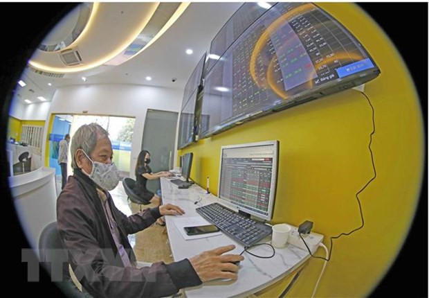 VN-Index mất mốc 1.290 điểm do cổ phiếu vốn hóa lớn giảm mạnh ảnh 1