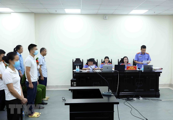 Bị cáo Nguyễn Đức Chung phủ nhận vai trò chỉ đạo vụ cây xanh ảnh 1