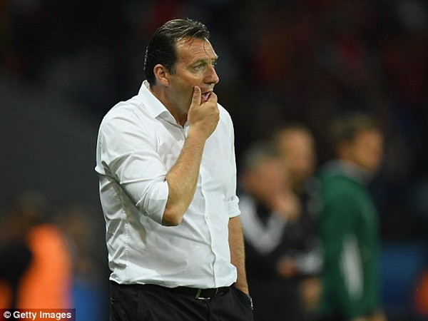 Bỉ vẫn chưa thể sa thải HLV Marc Wilmots vì... thiếu tiền ảnh 1