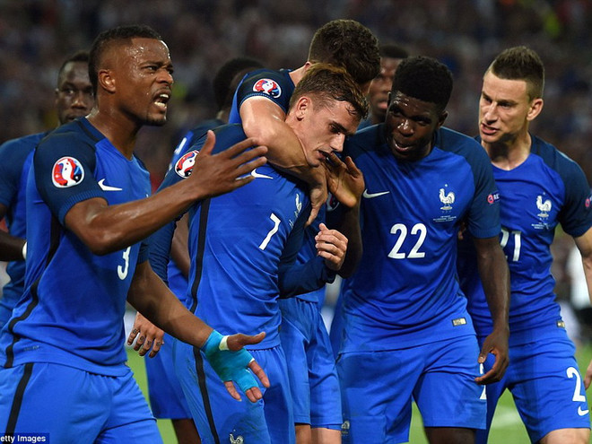 Pháp vào chung kết: "Les Bleus" thắp lửa hy vọng cho cả dân tộc ảnh 1