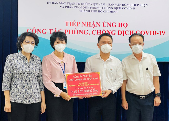 Tiếp nhận máy tạo oxy hỗ trợ công tác phòng, chống dịch COVID-19 ảnh 1