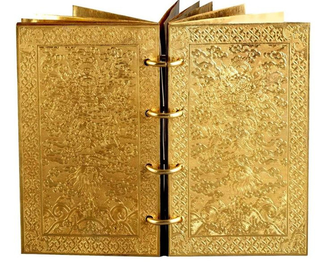Những thư tịch cổ bằng vàng ròng của triều đại nhà Nguyễn ảnh 2