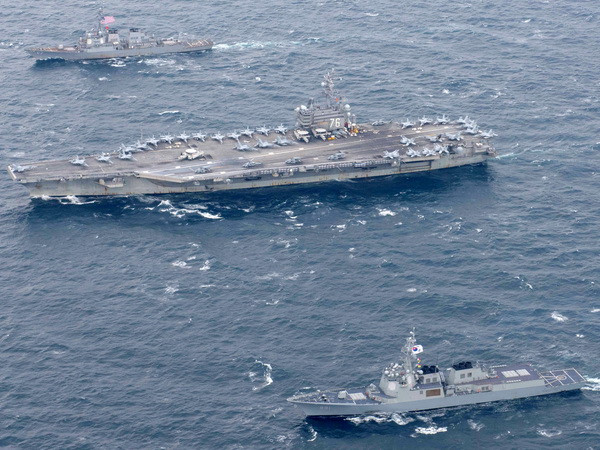 Ba tàu sân bay Mỹ sắp tập trận chung gần Bán đảo Triều Tiên ảnh 1