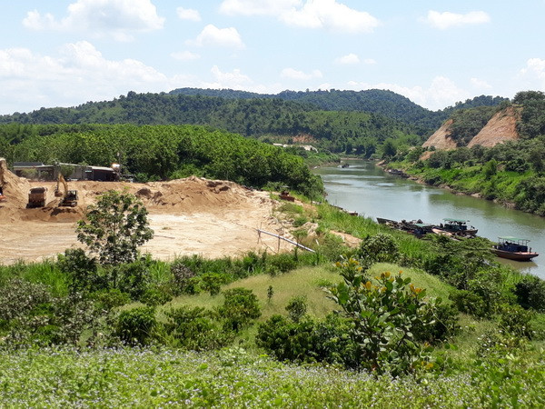 Ngưng khai thác cát trên sông Đồng Nai đoạn giáp Đồng Nai-Lâm Đồng ảnh 1