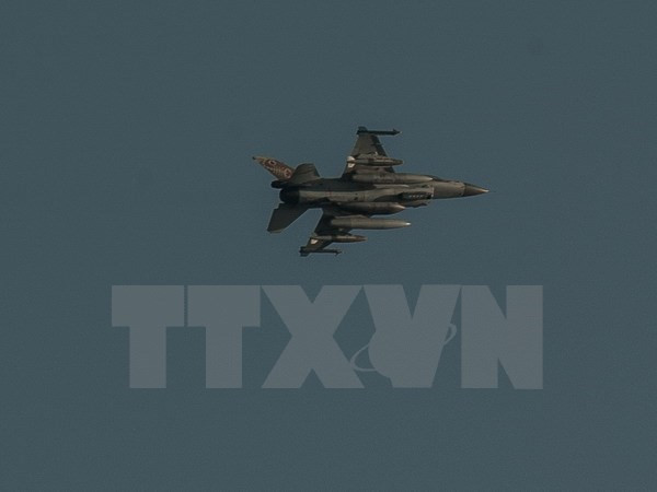 Lực lượng không quân Israel tấn công khẩu đội tên lửa của Syria ảnh 1