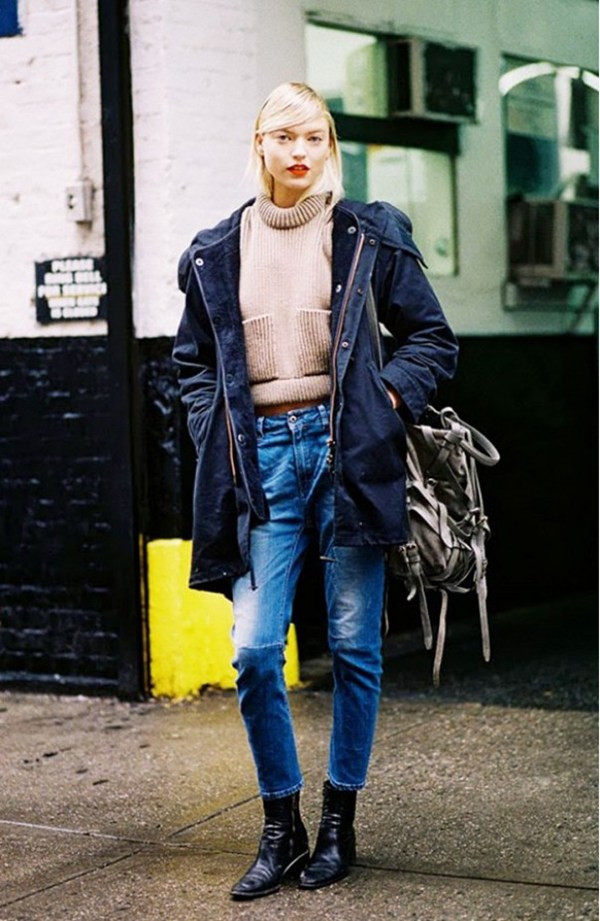 Ngắm những cô nàng cá tính và hấp dẫn với áo crop-top len ảnh 3