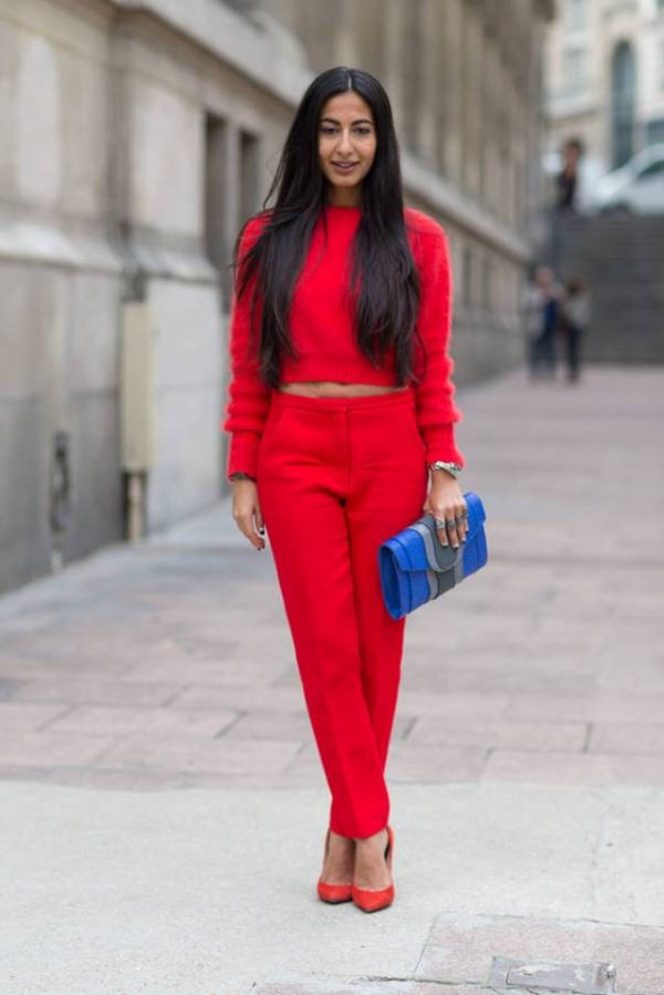 Ngắm những cô nàng cá tính và hấp dẫn với áo crop-top len ảnh 6