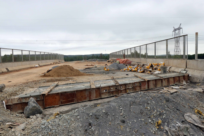 Cao tốc Cam Lộ-La Sơn: Nhiều hạng mục vẫn chưa hoàn thành dù đến hạn ảnh 1