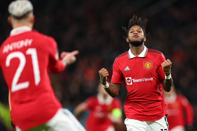 Ngược dòng hạ Barcelona, M.U thẳng tiến vòng 1/8 Europa League ảnh 1