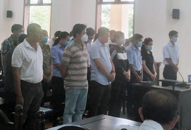 Bến Tre: 49 nhân viên y tế lãnh án tù vì sử dụng chứng chỉ giả ảnh 1