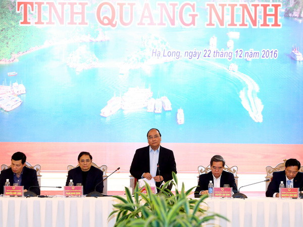 Thủ tướng Nguyễn Xuân Phúc phát biểu. (Ảnh: Thống Nhất/TTXVN) Xây dựng Luật đơn vị hành chính - kinh tế đặc biệt Vân Đồn ảnh 1