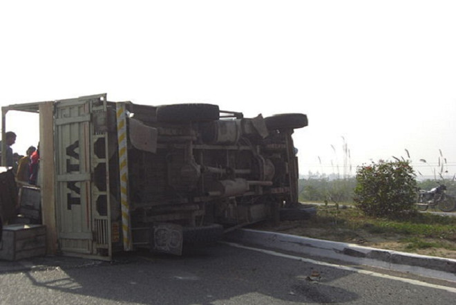 Tai nạn giao thông tại Ấn Độ, ít nhất 13 người thiệt mạng ảnh 1