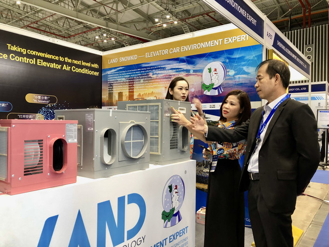 ttxvn trien_lam_quoc_te_thang_may_lan_thu_3_tai_viet_nam2_resize.jpg