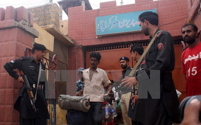 Pakistan bắt giữ 59 ngư dân, 10 tàu cá Ấn Độ vi phạm lãnh hải ảnh 1