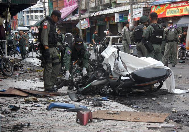 Nổ trên đường ray ở miền Nam Thái Lan làm 7 người thương vong ảnh 1