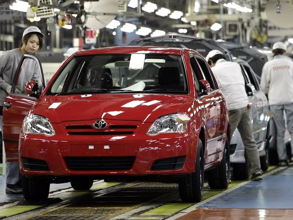 Toyota bán lượng xe kỷ lục và vượt mặt đối thủ nặng ký ảnh 1