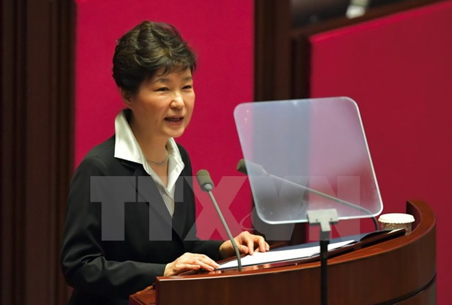 Tổng thống Hàn Quốc Park Geun-Hye. (Nguồn: AFP/TTXVN) Sự kiện quốc tế 14-20/11: Siêu trăng "ma mị" lớn nhất trong 70 năm ảnh 6
