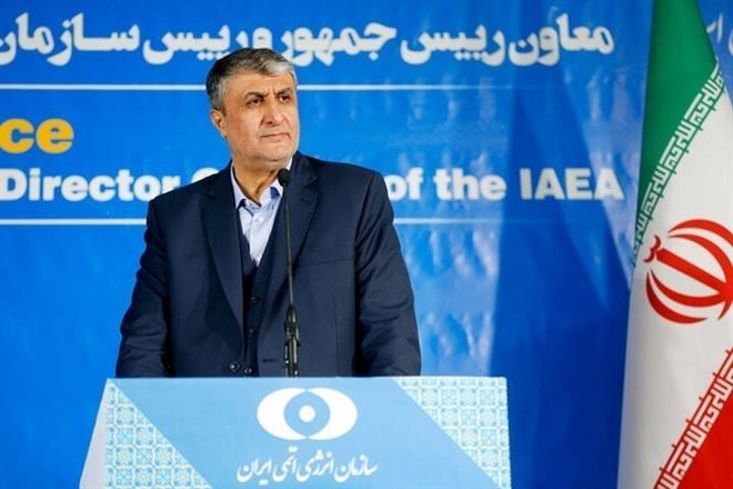 Người đứng đầu Tổ chức Năng lượng Nguyên tử Iran (AEOI), ông Mohammad Eslami phát biểu tại cuộc họp báo ở Tehran, ngày 4/3/2023. (Ảnh: IRNA/TTXVN) IAEA-Iran điều chỉnh quan hệ, Tehran đồng ý tăng cường thanh sát ảnh 2