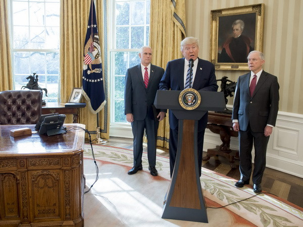 Bộ Tư pháp Mỹ trì hoãn đưa bằng chứng ông Obama nghe lén ông Trump ảnh 1