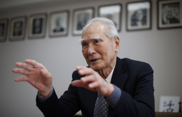 Cựu Thủ tướng Nhật Bản chỉ trích chính quyền Abe "độc đoán" ảnh 1