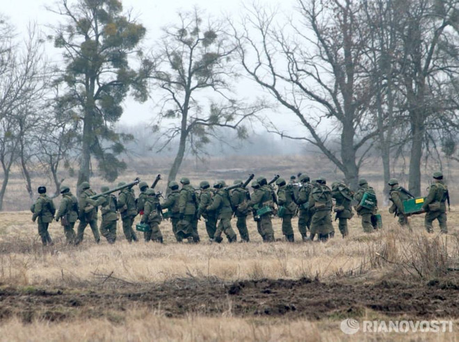 Tổng thống Putin trực tiếp thị sát quân đội Nga tập trận ảnh 11