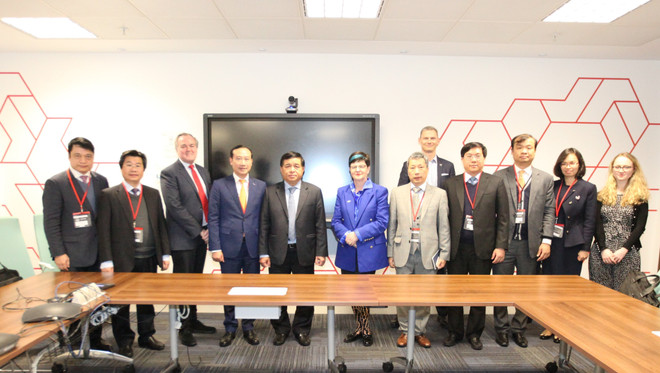 Tiểu ban KT-XH tìm hiểu kinh nghiệm xây dựng chính sách tại Anh, Ấn Độ ảnh 1