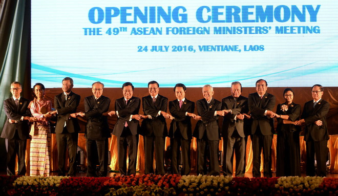 Việt Nam thúc đẩy quan hệ đối tác chiến lược với Singapore, Indonesia ảnh 1