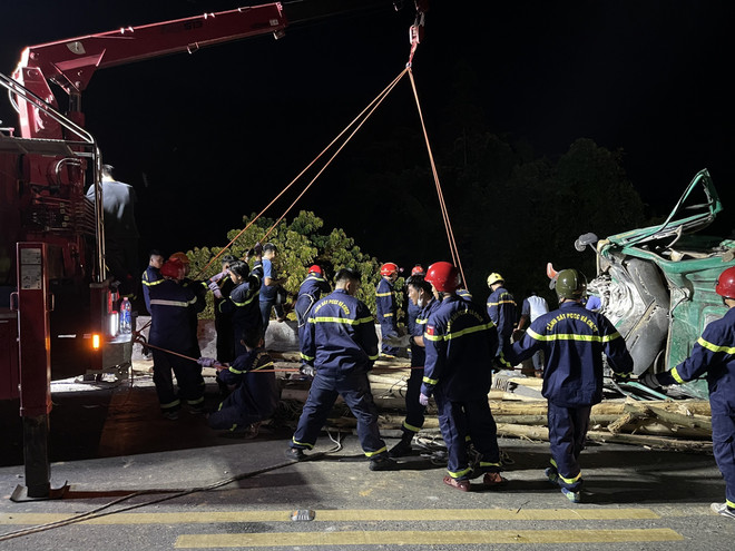 Vụ tai nạn giao thông ở Thừa Thiên-Huế: Thăm hỏi gia đình nạn nhân ảnh 2