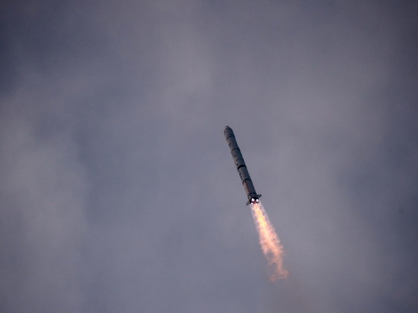 Mỹ và Trung Quốc tranh giành ưu thế quân sự trên vũ trụ ảnh 1