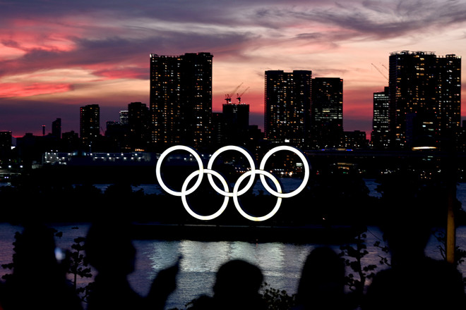 Olympic Tokyo 2020 bế mạc sau 16 ngày tranh tài chính thức kịch tính. (Nguồn: Reuters) Video xem trực tiếp buổi lễ bế mạc Olympic Tokyo 2020 ảnh 1