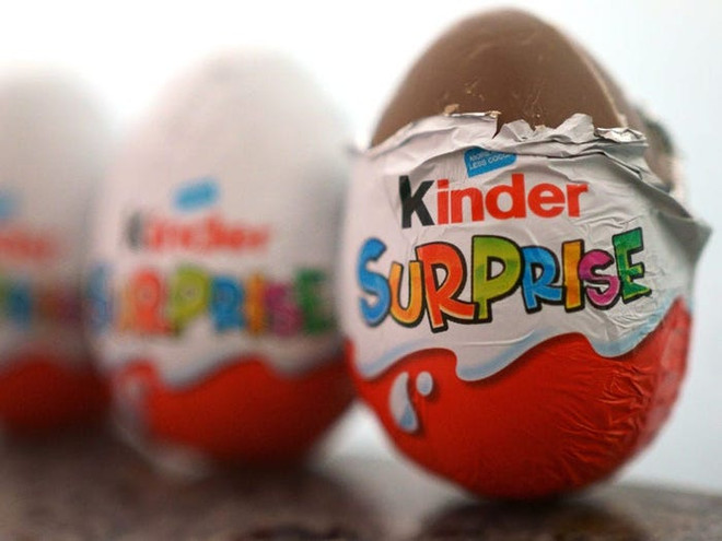 Kẹo chocolate Kinder bị thu hồi ở Mỹ vì lo ngại nhiễm khuẩn salmonella ảnh 1