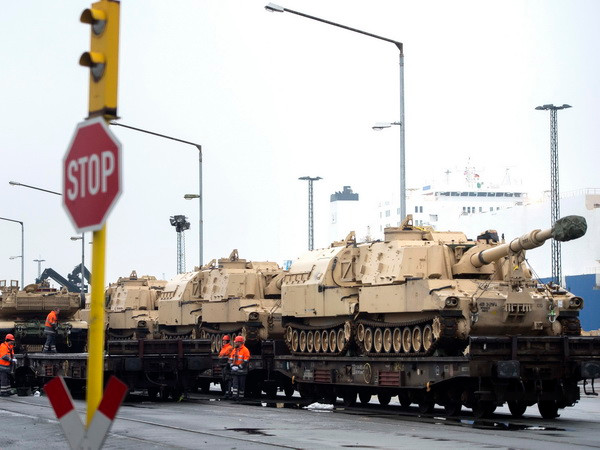 Điện Kremlin: Việc Mỹ tăng cường quân sự không liên quan đến Nga ảnh 1