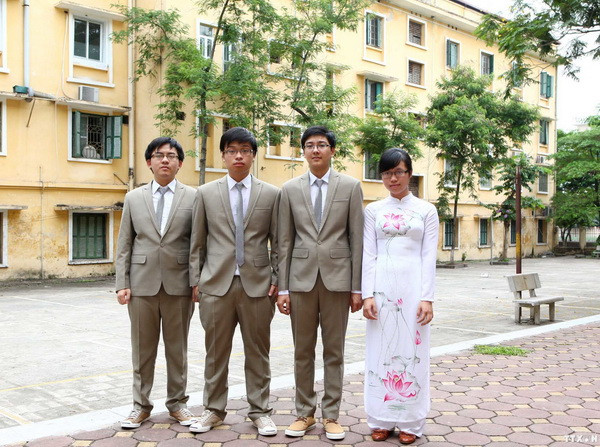 Đoàn học sinh dự Olympic Sinh học quốc tế đều đoạt huy chương ảnh 1